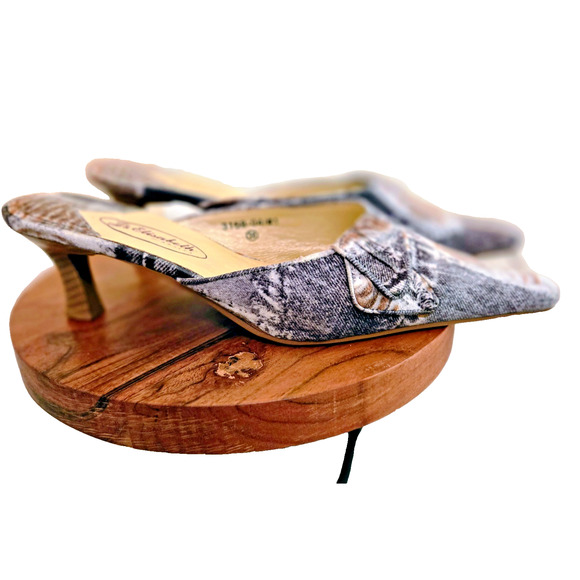 J & Elisabeth for Analpa mules feature a unique patterned fabric texture 38 - Picture 5 of 10